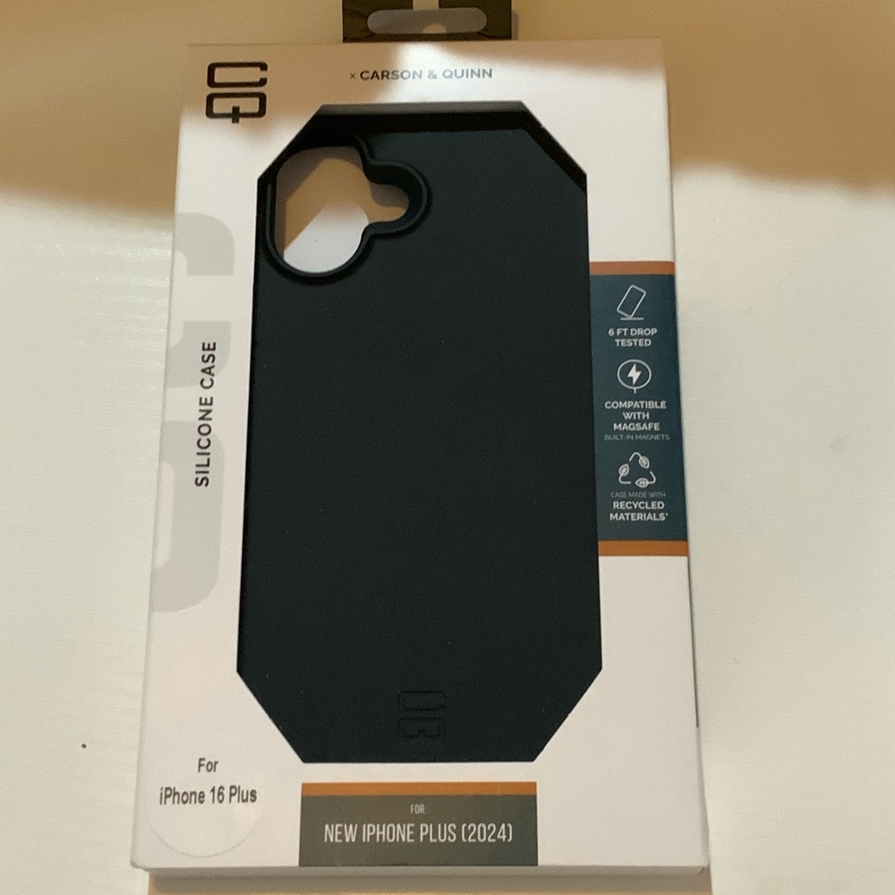 Midnight Black Silicone Case for iPhone 16 Plus